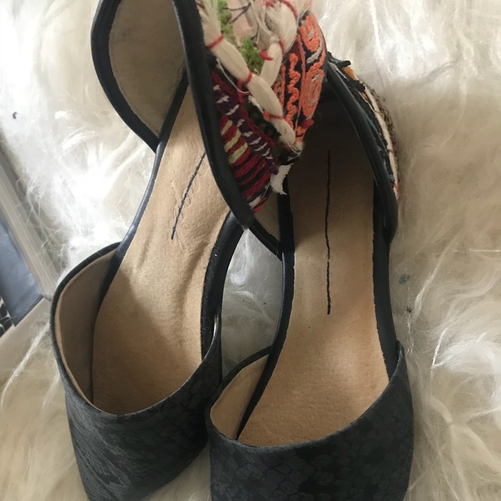 Free people flat